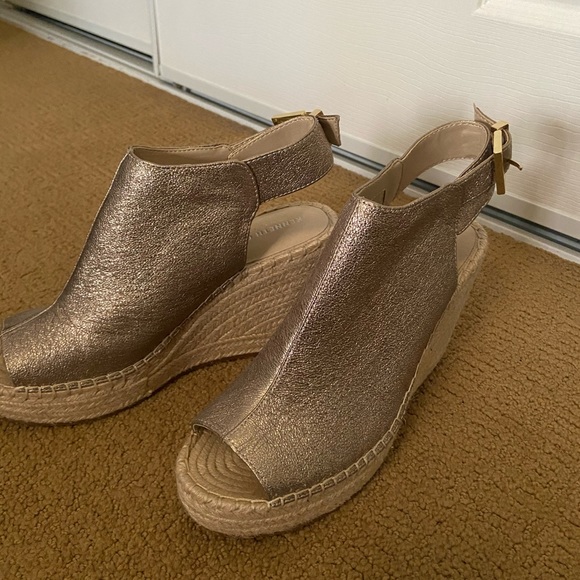 Kenneth Cole Wedges - Picture 4 of 7